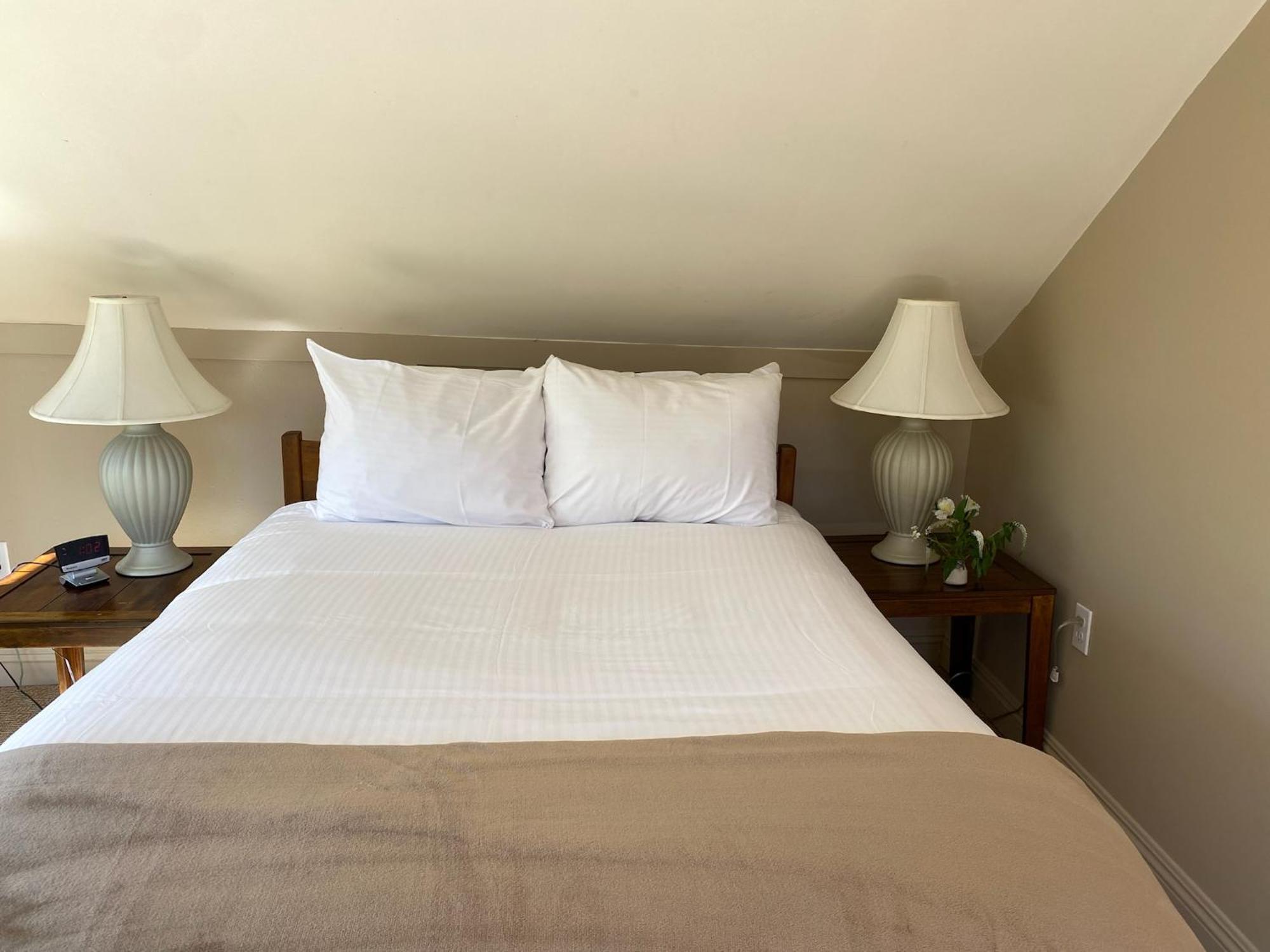 Jenner Inn Habitación foto