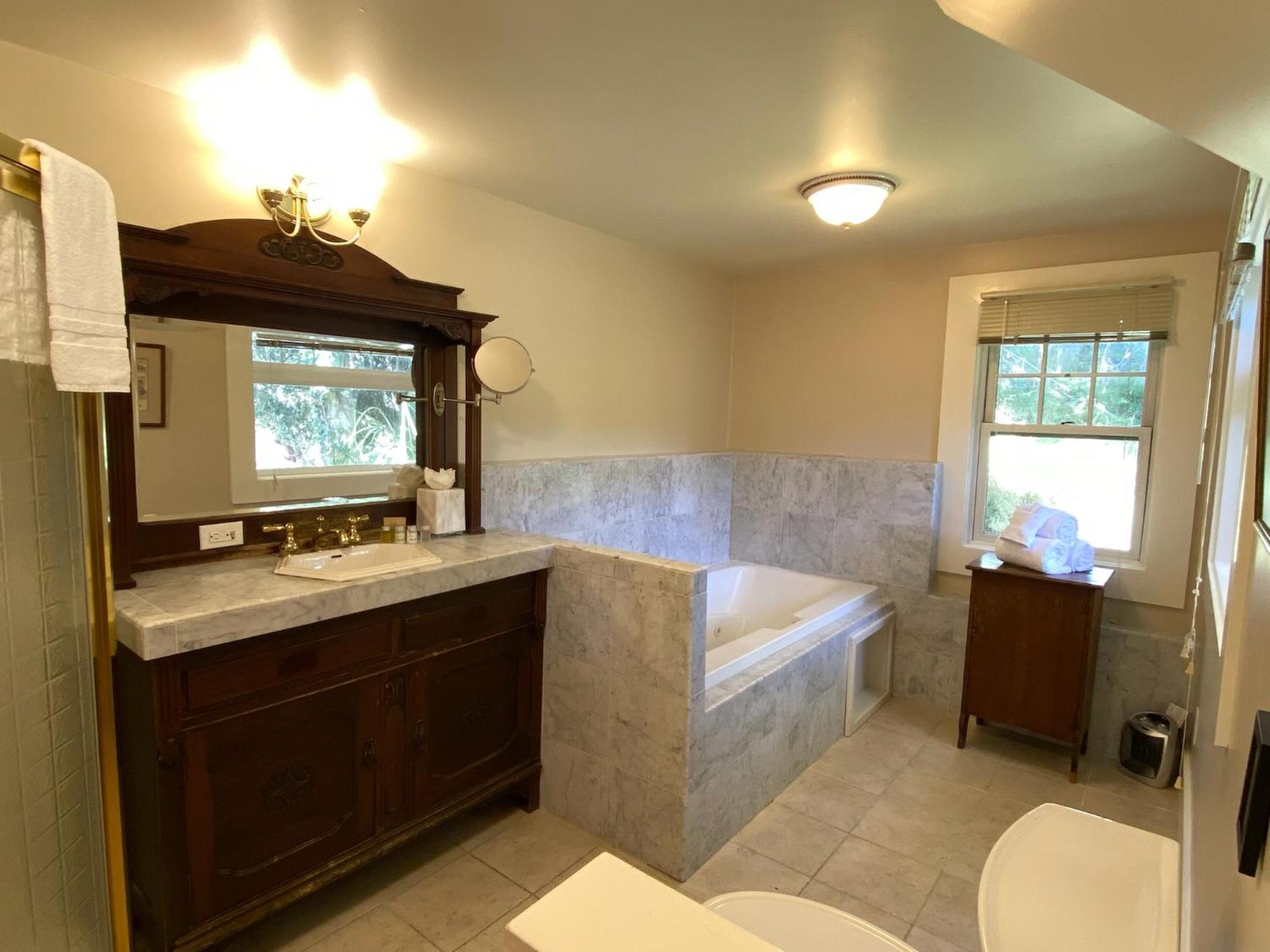Jenner Inn Habitación foto